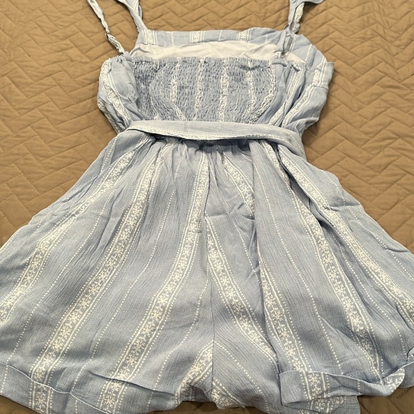 Amaryllis Blue Crush Romper - LIGHT BLUE / Small / NWOT - Picture 13 of 15